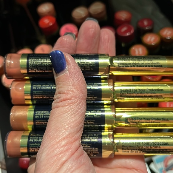 LipSense: Dawn Rising - Picture 2 of 2